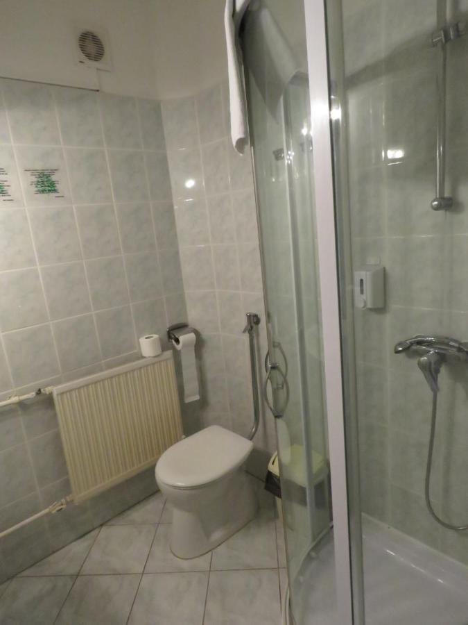 Thermal Apartmanhaz Komárom Eksteriør bilde